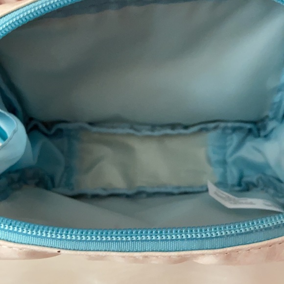 Claire’s cute little makeup purse! - Picture 3 of 3